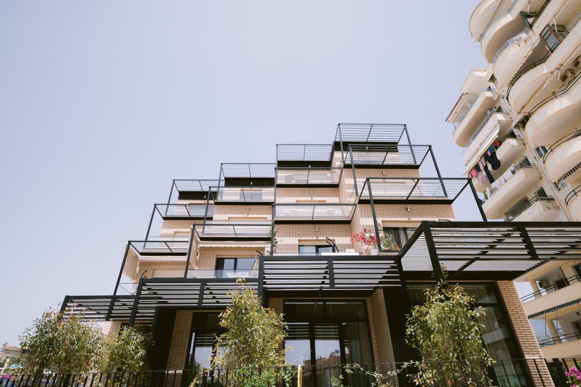 Noemie Hotel Himare Exterior photo