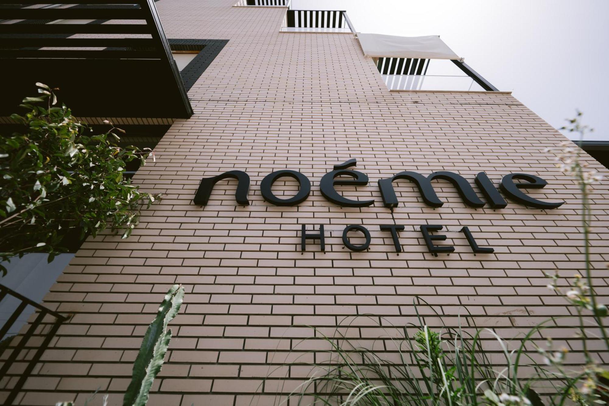 Noemie Hotel Himare Exterior photo
