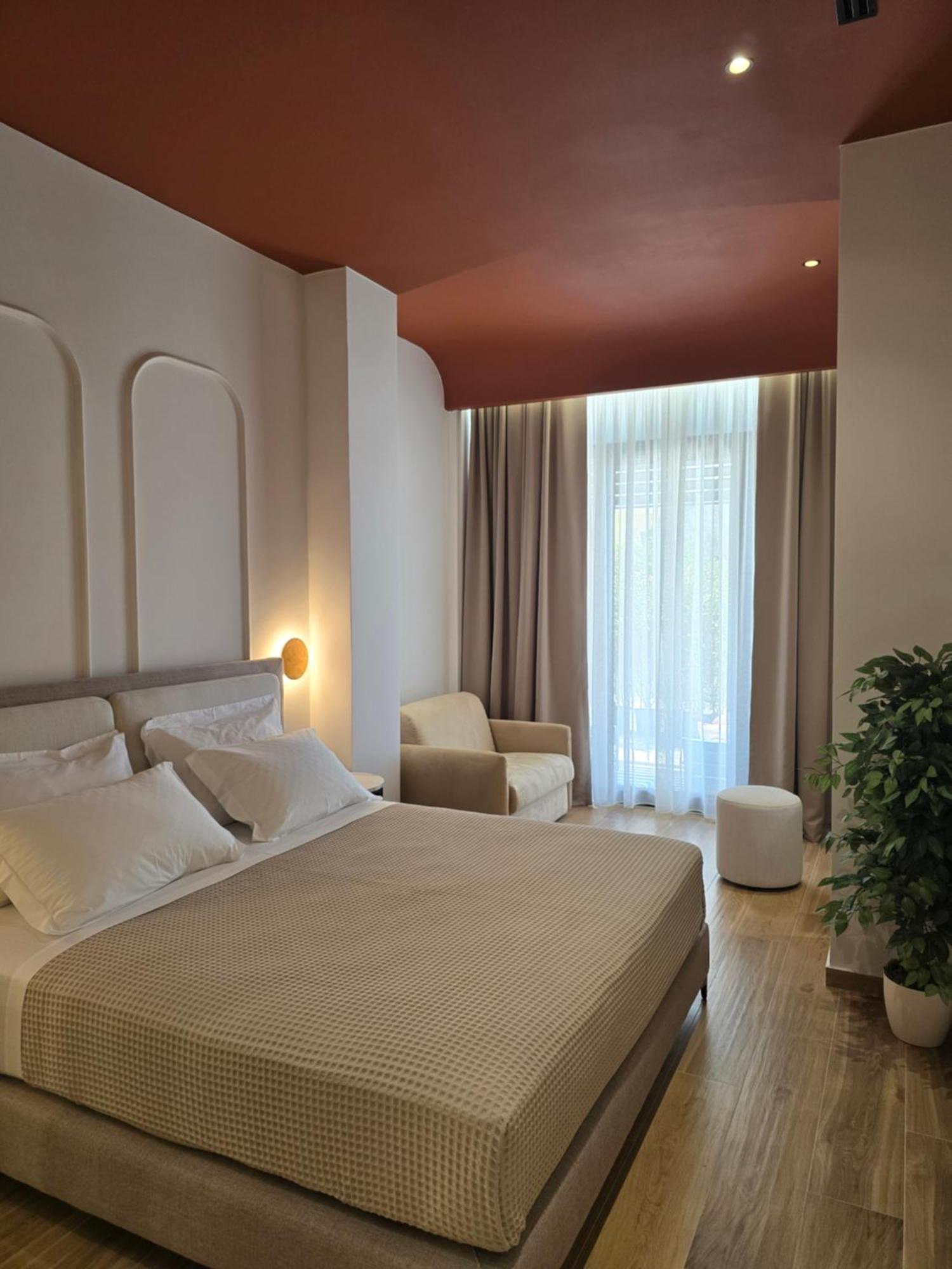 Noemie Hotel Himare Exterior photo